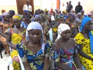 Nigeria, i terroristi di  Boko Haram assaltano una scuola: scomparse (o rapite?) più di 100 studentesse