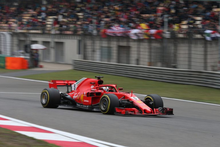 F1 GP Cina: Ferrari in pole position con Vettel e Raikkonen
