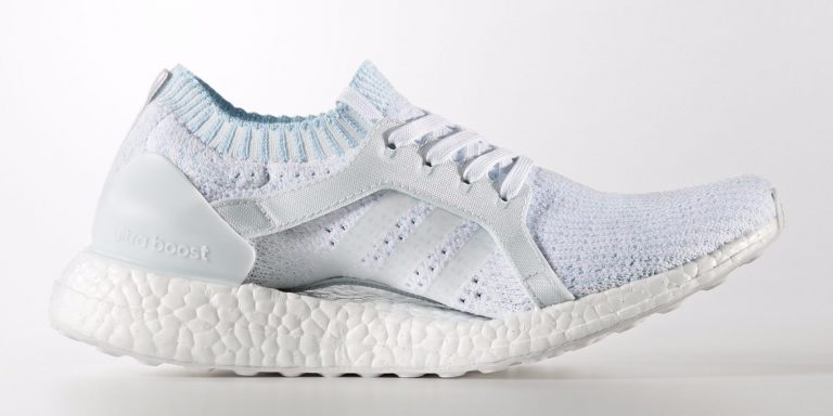Scarpe Adidas realizzate con la plastica riciclata degli oceani