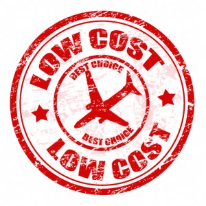 Voli low cost: come viaggiare prenotando dal proprio smartphone