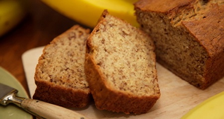 Ricetta light, senza glutine e proteica del banana bread