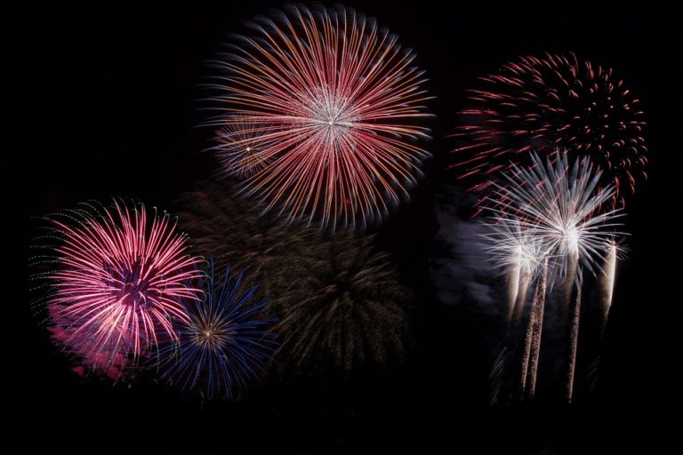 Liguria: i veri protagonisti sono i fuochi d’artificio