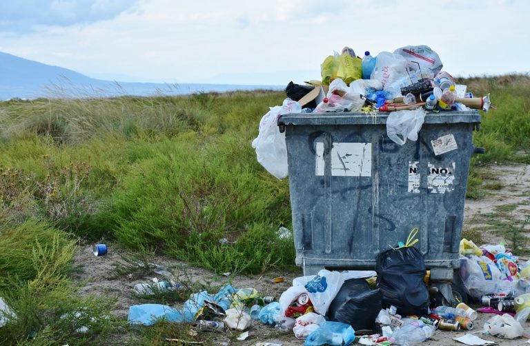 Tari: sotto accusa la tassa sui rifiuti da parte di Confcommercio