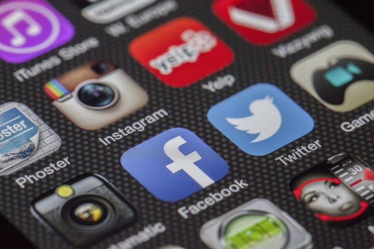 Instagram: violati alcuni account degli utenti
