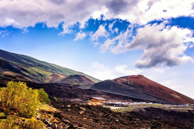 Etna a rischio crollo a causa della gravità?