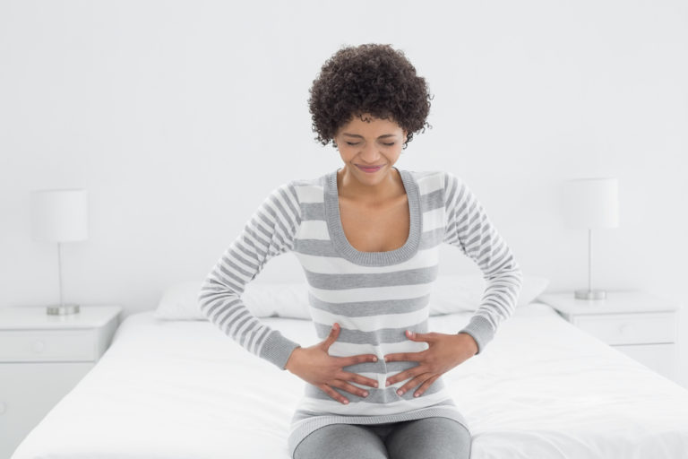 Crampi mestruali: quali sono i rimedi naturali per combatterli?