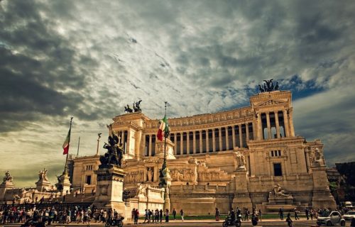 Premier Conte: l’ira del capo del governo per il decreto salva-Roma