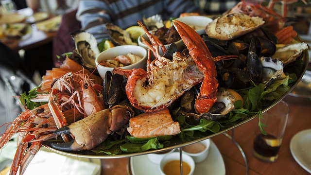 Da cosa si riconosce il pesce fresco? Com’è meglio cucinarlo ed abbinarlo?