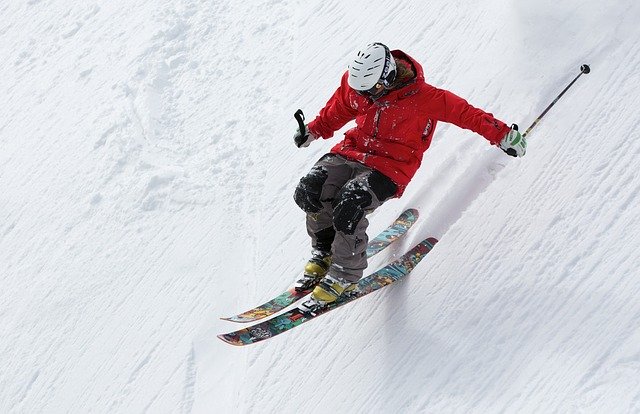 Gli sport invernali: quali sono i più popolari? Come attrezzarsi per praticarli?