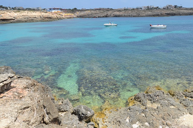 Aeroporto Lampedusa: come arrivarci? Quali sono i suoi contatti?