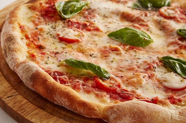 Pizza Kamut: come realizzarla? Quante calorie ha?