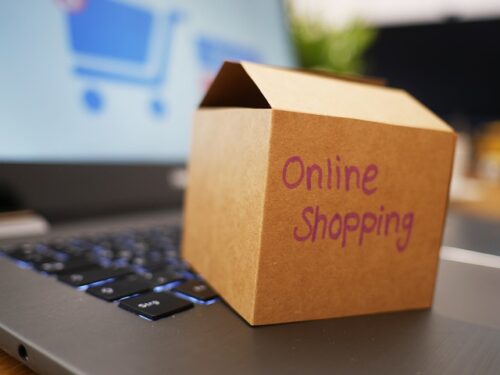 Allarme Confesercenti: il commercio online manda in crisi le attività al dettaglio