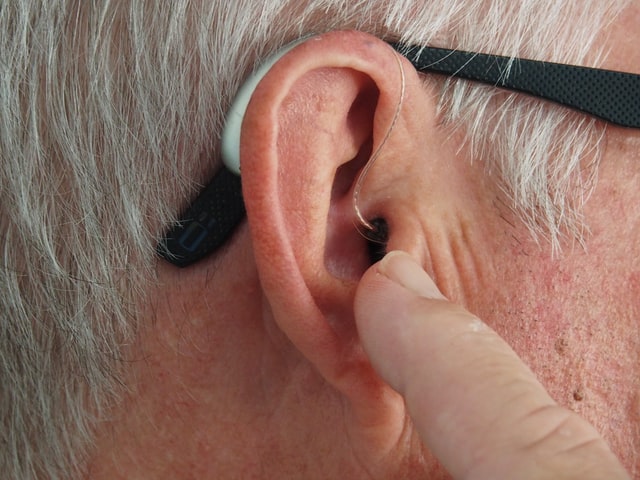 Impianto cocleare invisibile: ecco a cosa serve, come funziona e i costi