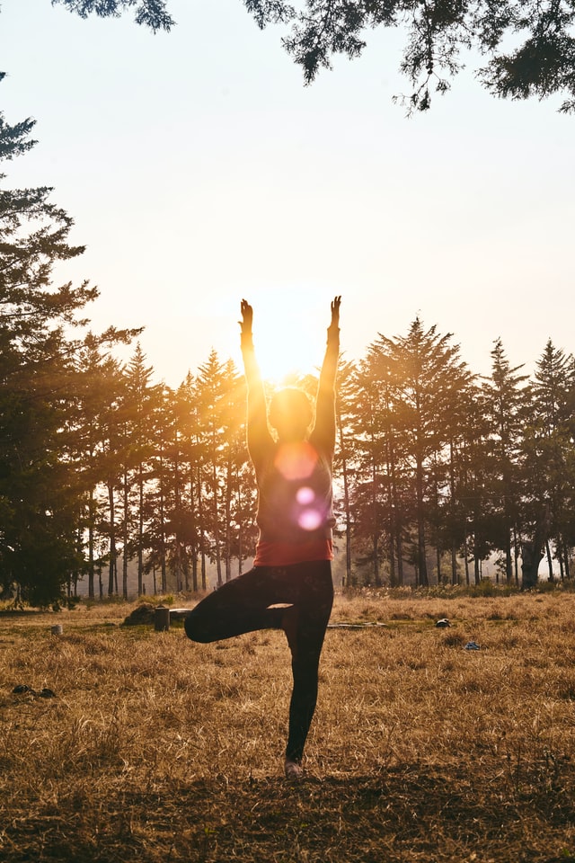 Stretching di mattina: ha dei benefici? Quali esercizi si possono fare?