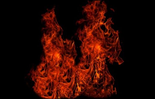 Incendio a Torino: brucia un tetto in Piazza Carlo Felice