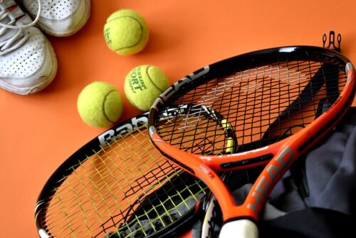 Esenzione per il no vax Novak Djokovic: il direttore degli Australian Open chiede spiegazioni