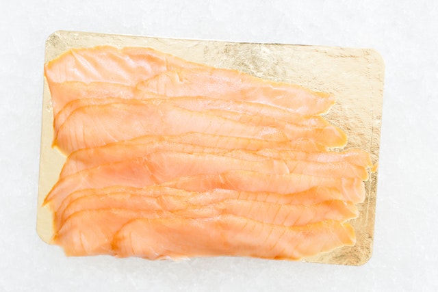 Timballo di riso al salmone: ecco un delizioso piatto per la vigilia di Natale